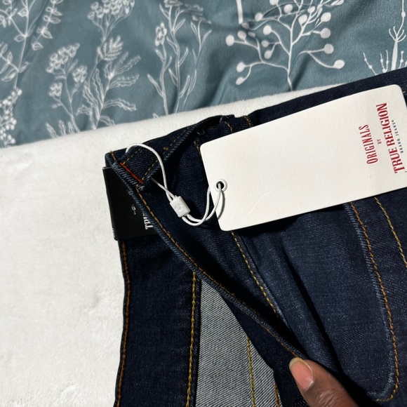 True Religion Deep Blue Relaxed Jeans - Picture 9 of 16